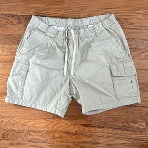 Men’s Khaki Cargo Shorts